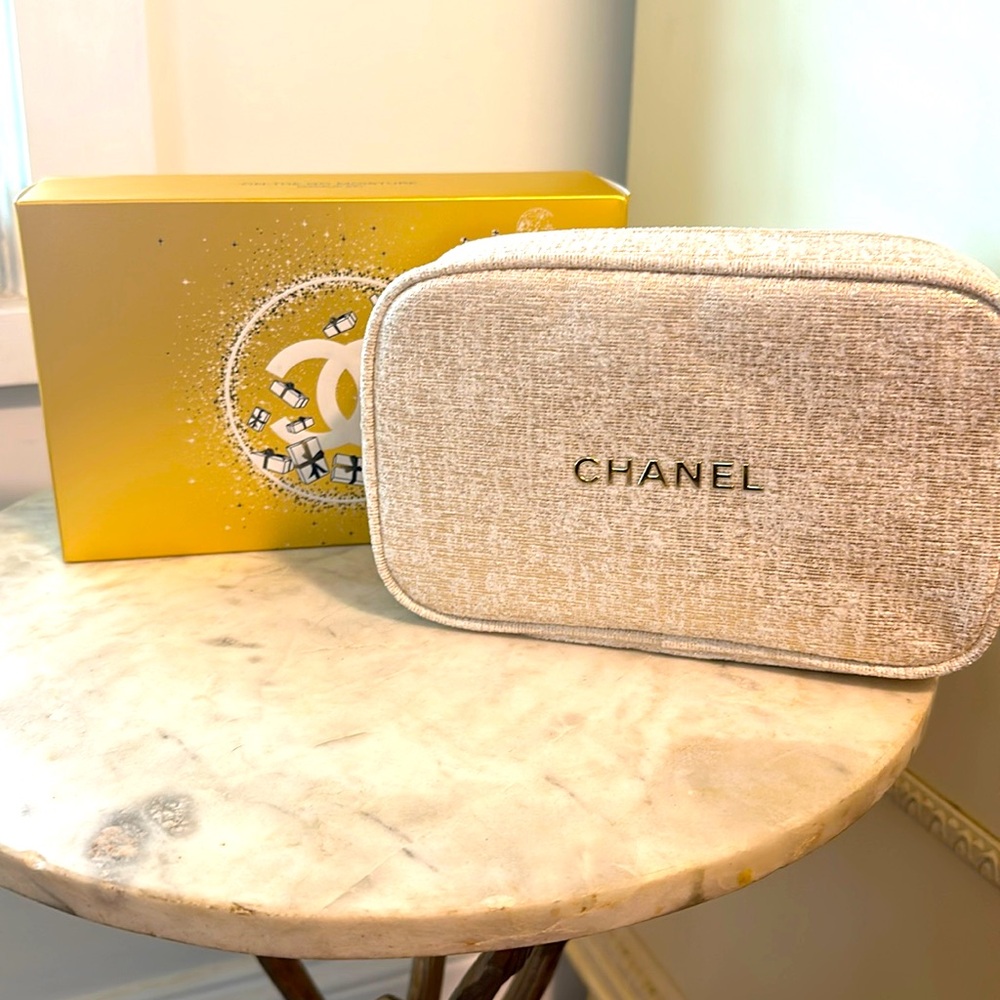 Chanel On The Go Moisture Set